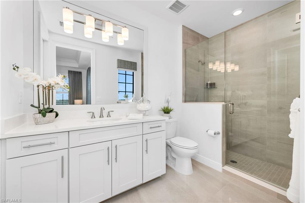 16355 Viansa WAY # 302, NAPLES Unit: 302