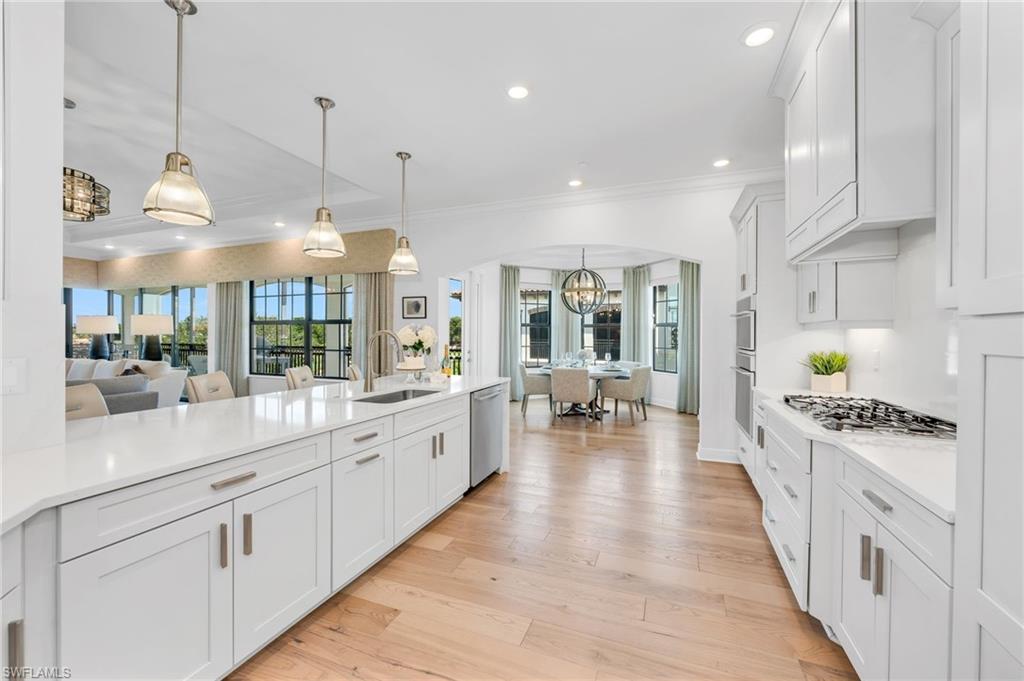 16355 Viansa WAY # 302, NAPLES Unit: 302