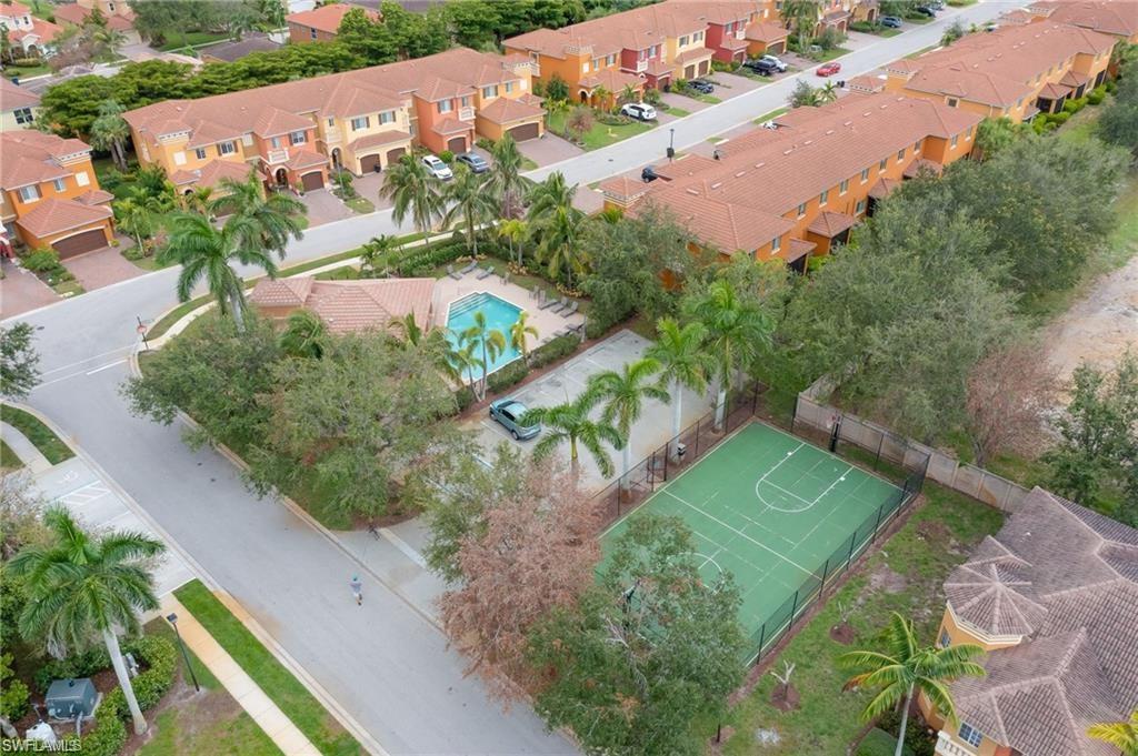 20720 Brassy Pine WAY # 29, ESTERO Unit: 29