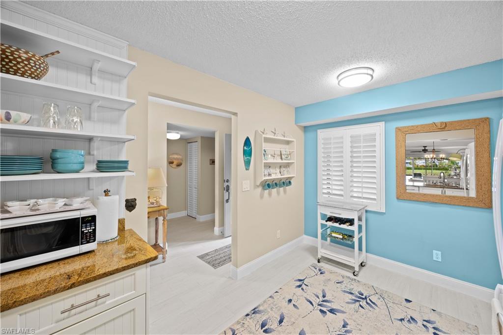 955 New Waterford DR # D104, NAPLES Unit: D104