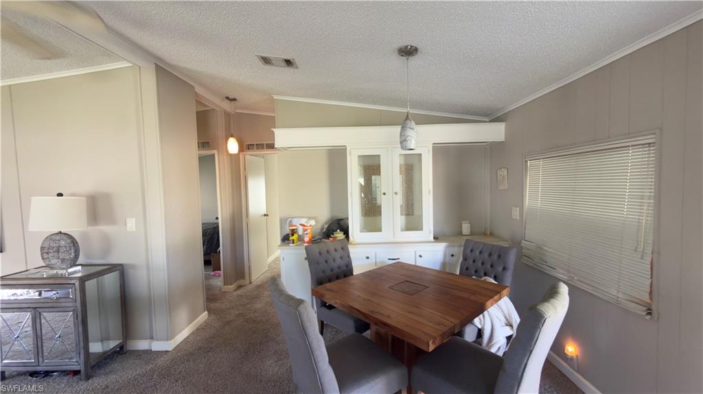 207 Riverwood RD, NAPLES