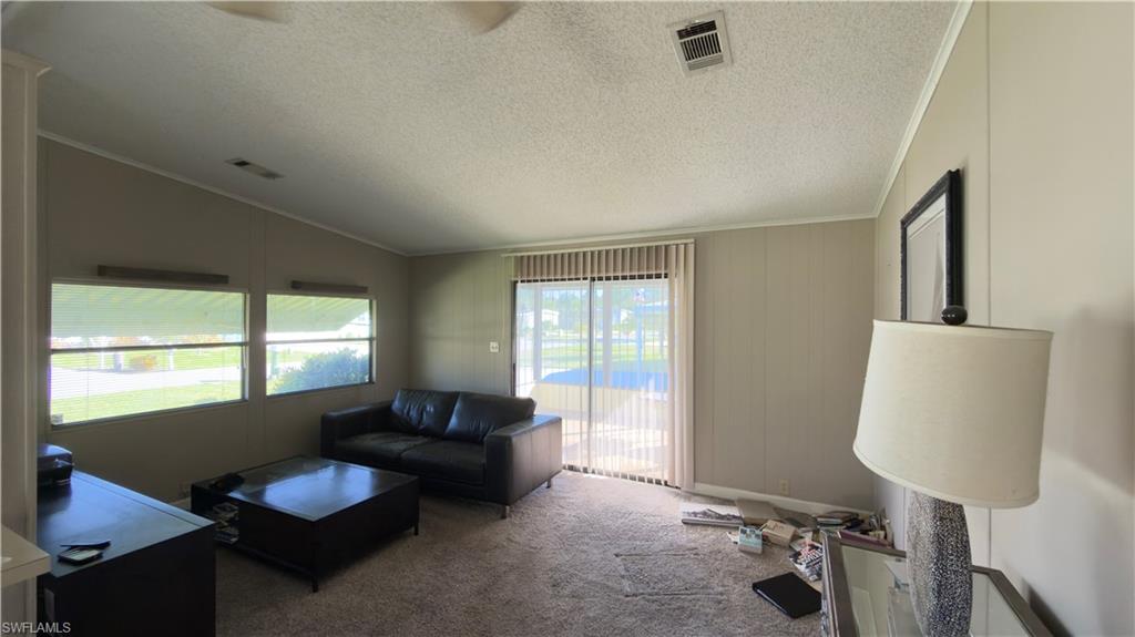 207 Riverwood RD, NAPLES