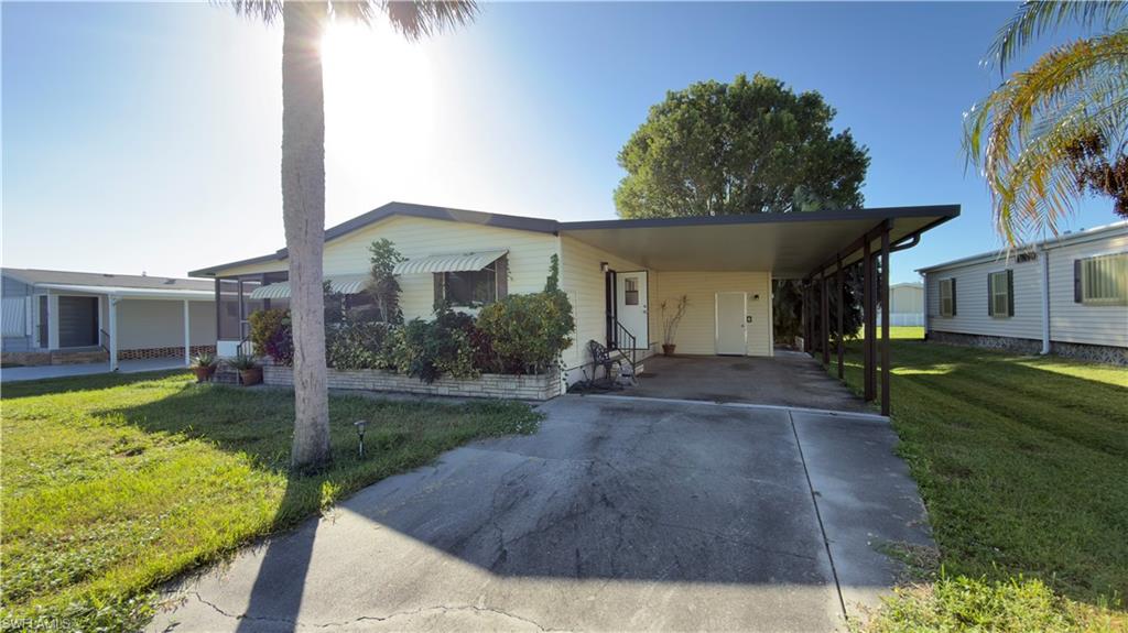 207 Riverwood RD, NAPLES