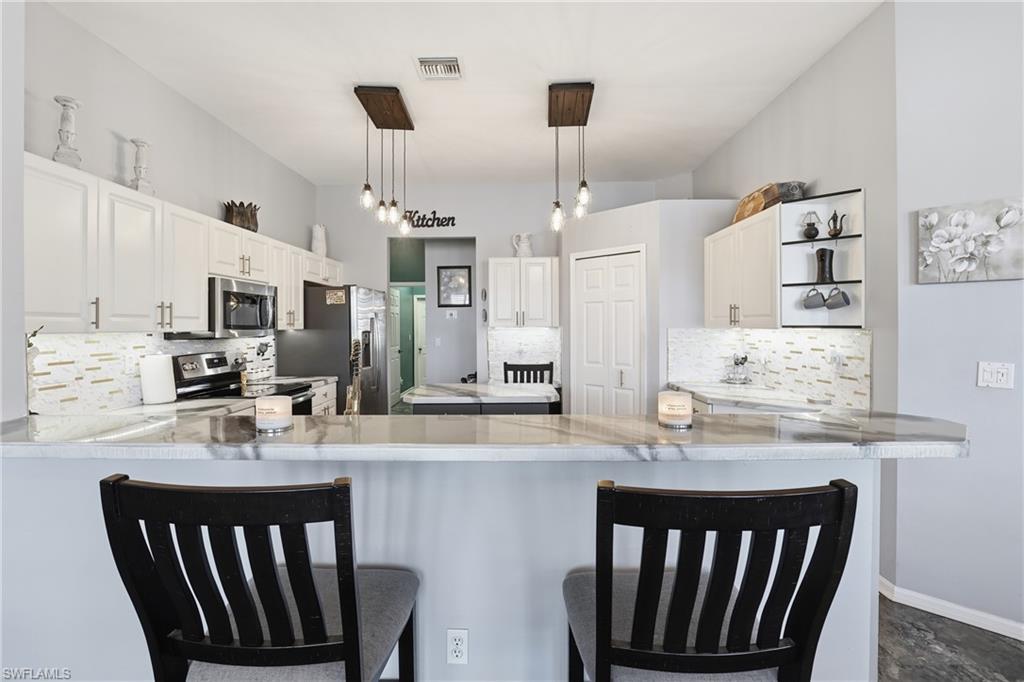 3236 Potomac CT, NAPLES