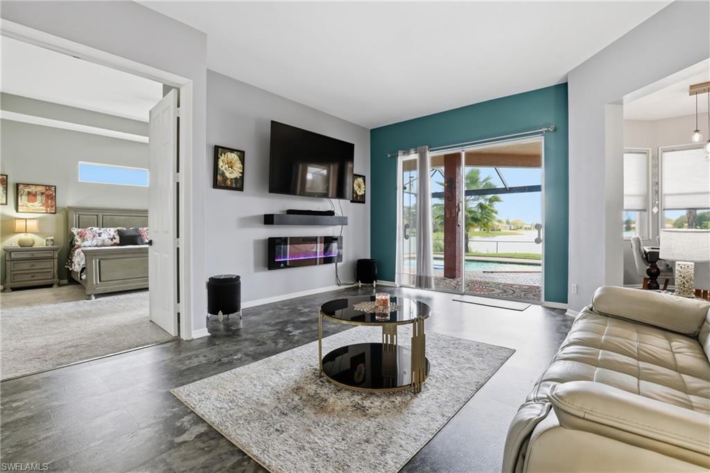 3236 Potomac CT, NAPLES