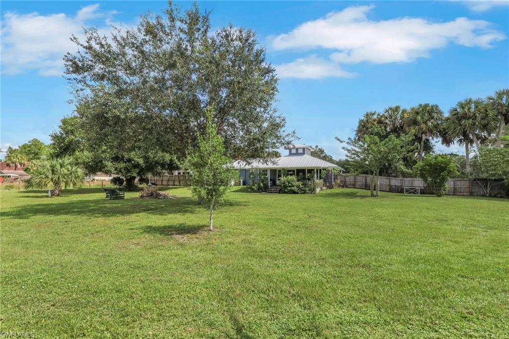 921 20th ST SE, NAPLES