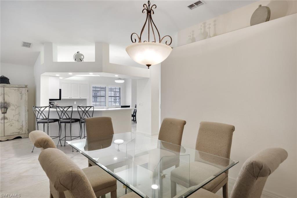 6914 Satinleaf RD N # 204, NAPLES Unit: 204