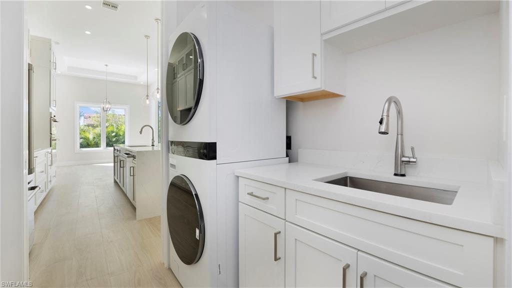 138 Kirkwood ST, MARCO ISLAND