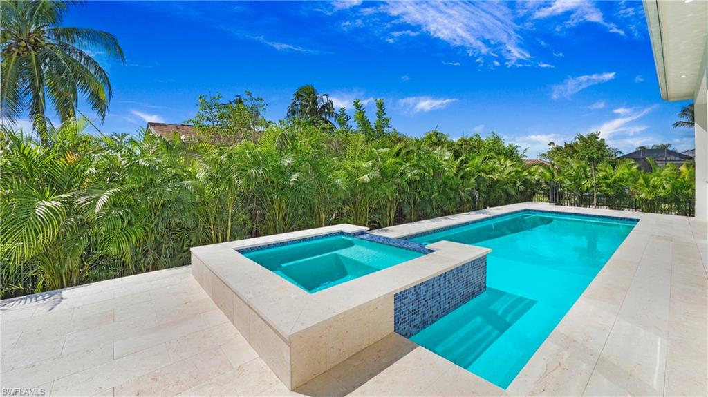 138 Kirkwood ST, MARCO ISLAND