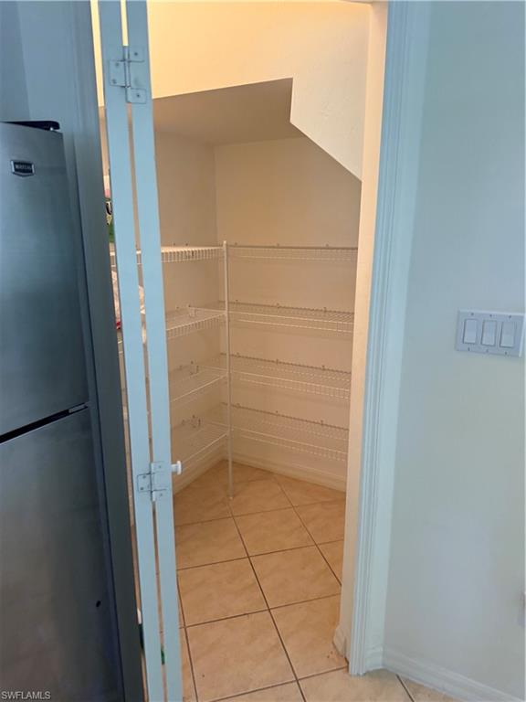 15155 Summit Place CIR # 232, NAPLES Unit: 232