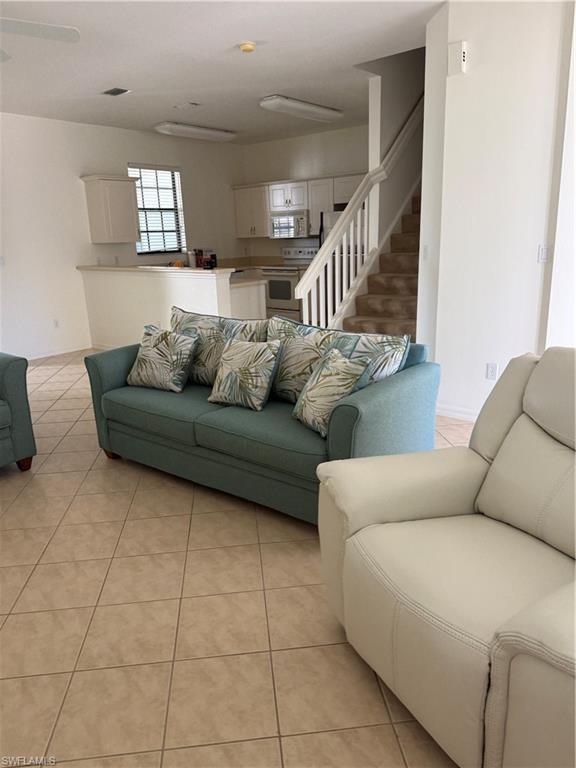 15155 Summit Place CIR # 232, NAPLES Unit: 232