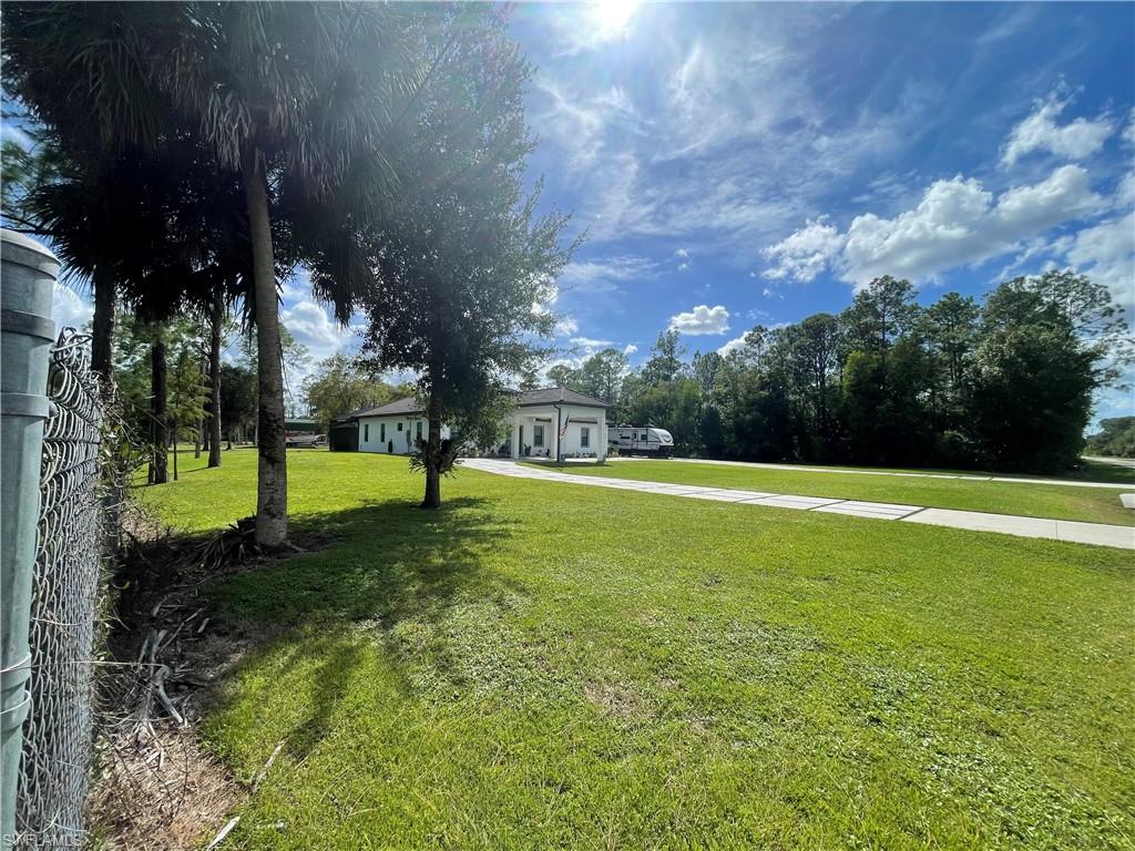 62 35th AVE NE, NAPLES