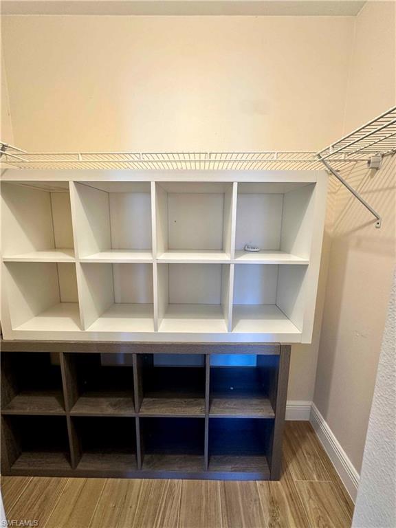 5283 TREETOPS DR # 103, NAPLES Unit: V-103