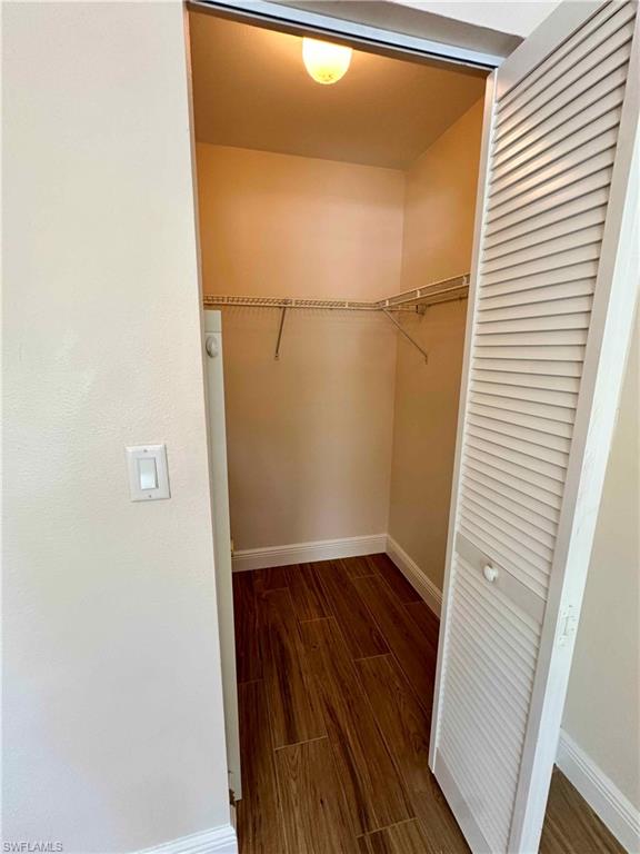 5283 TREETOPS DR # 103, NAPLES Unit: V-103