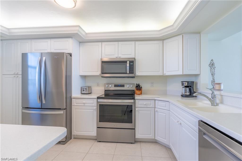 440 Seaview CT # 805, MARCO ISLAND Unit: 805