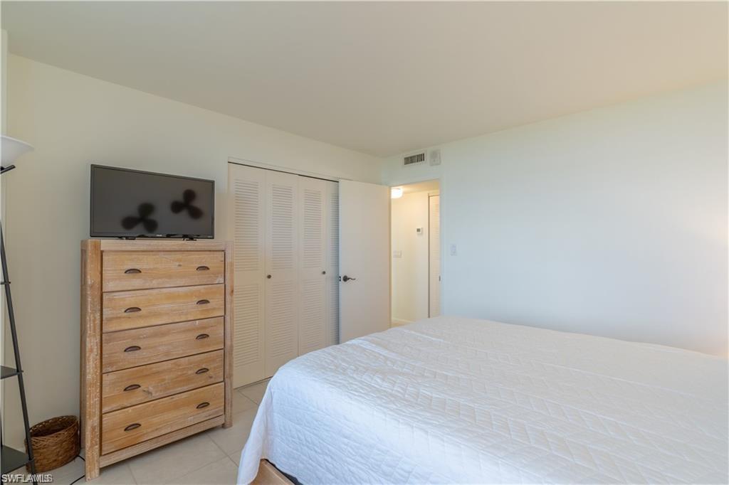 440 Seaview CT # 805, MARCO ISLAND Unit: 805