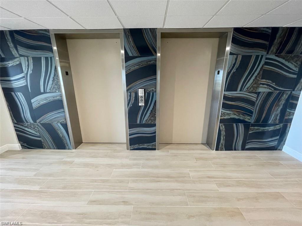 440 Seaview CT # 805, MARCO ISLAND Unit: 805