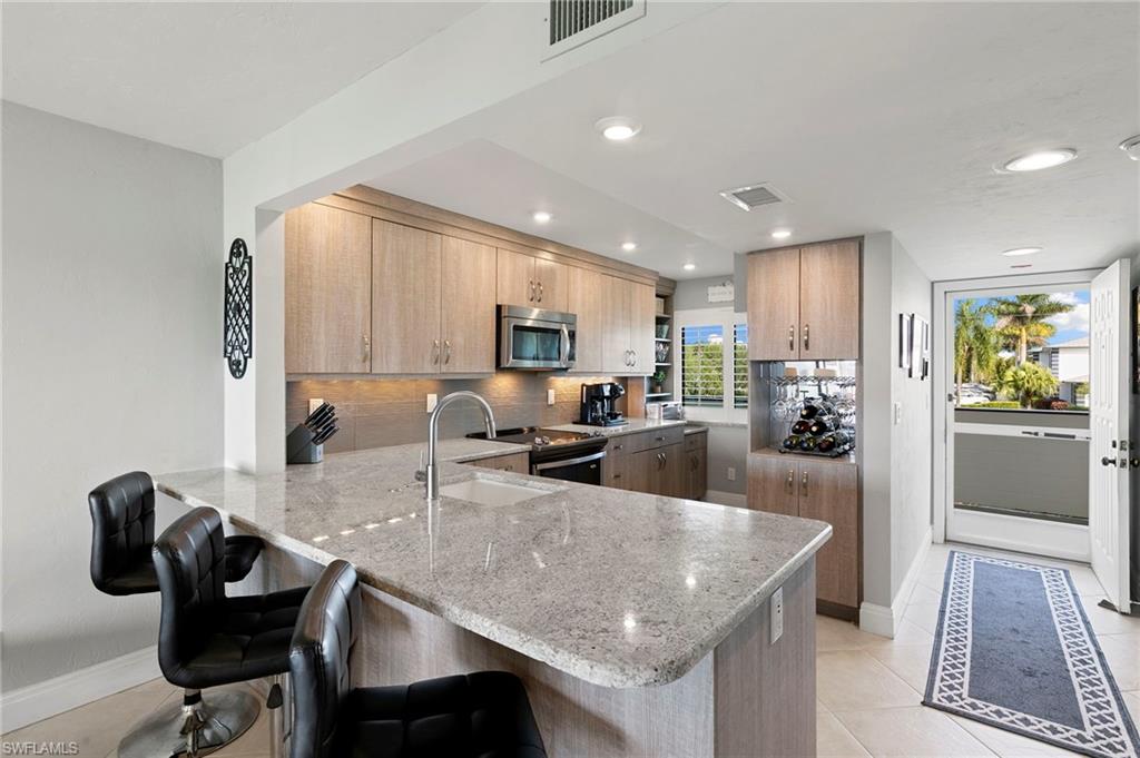 730 W Elkcam CIR # 210