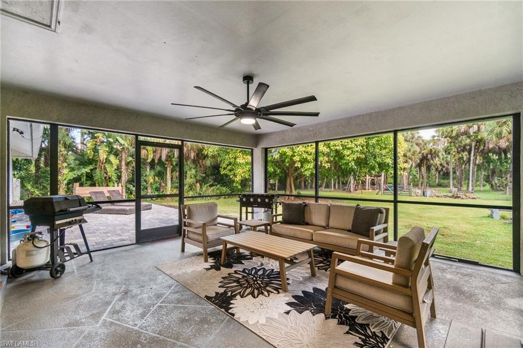 640 13th ST NW, NAPLES