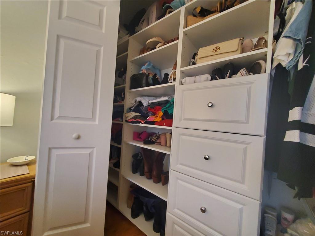 6846 Sterling Greens DR # 201, NAPLES Unit: 201