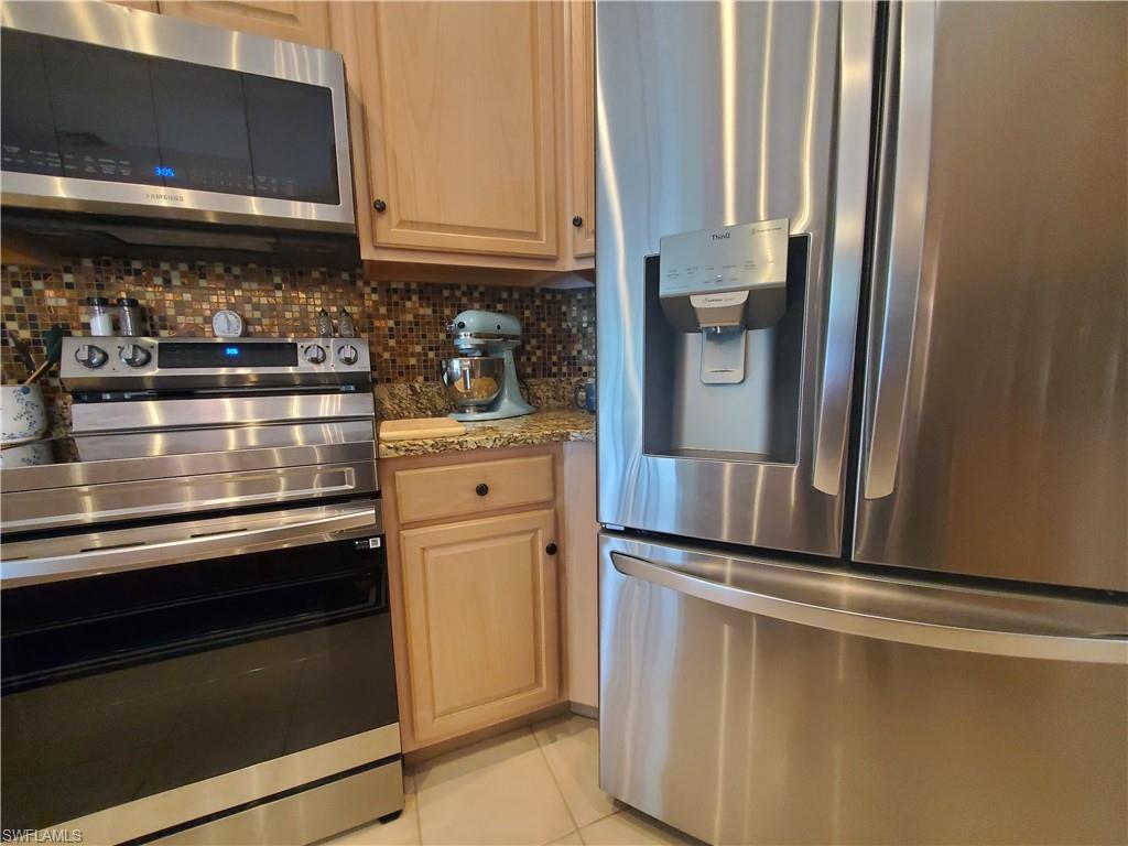 6846 Sterling Greens DR # 201, NAPLES Unit: 201