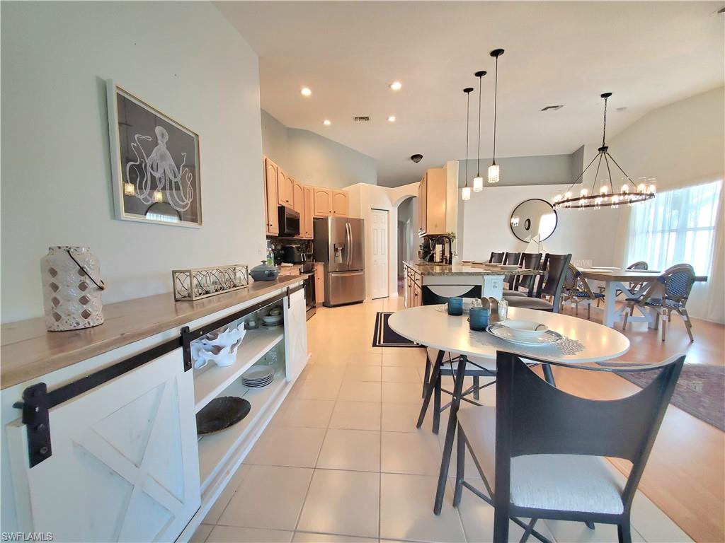 6846 Sterling Greens DR # 201, NAPLES Unit: 201