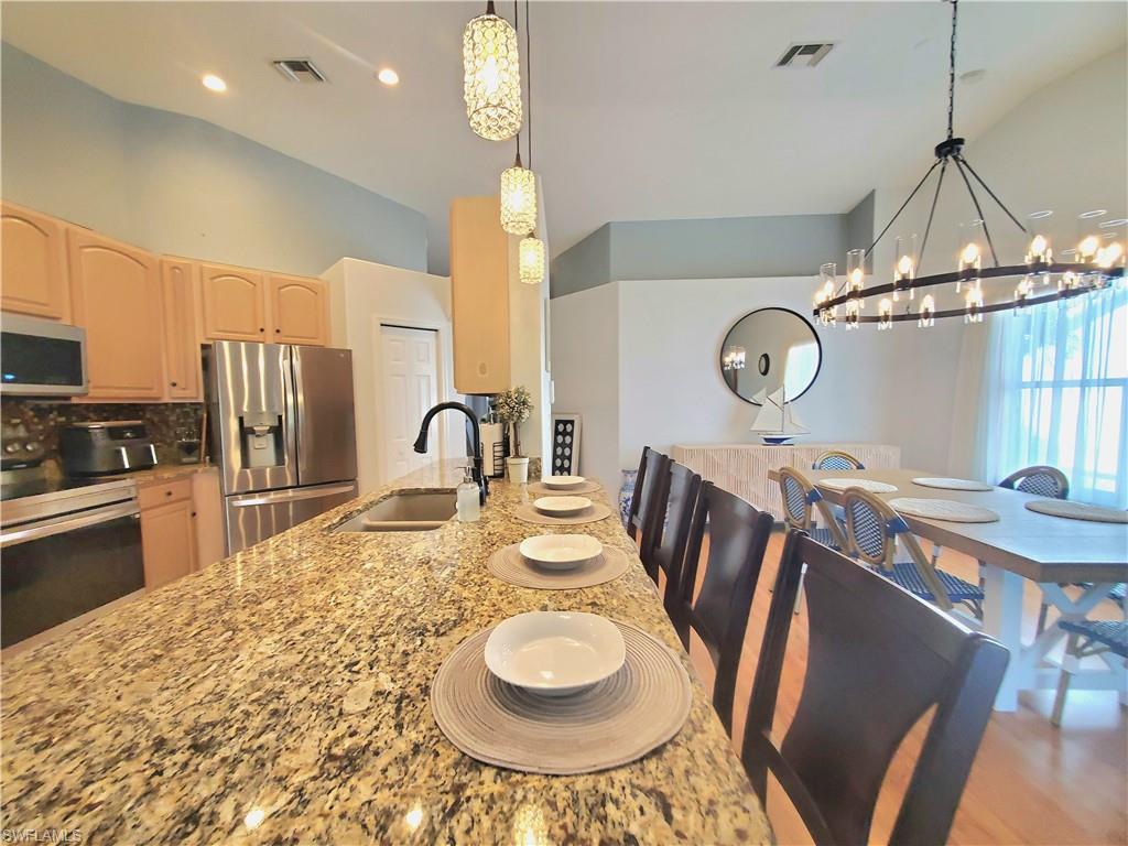 6846 Sterling Greens DR # 201, NAPLES Unit: 201