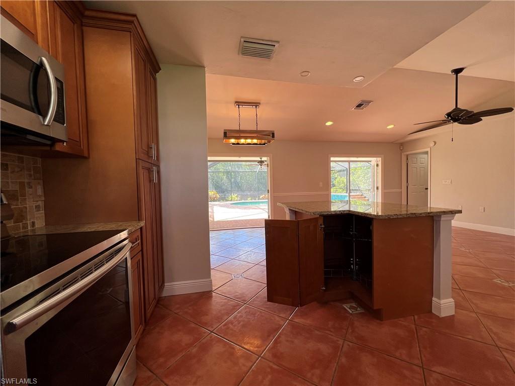 4724 32nd AVE SW, NAPLES