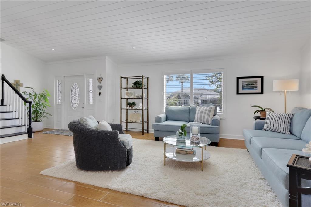 6555 Willow Lake CIR, FORT MYERS