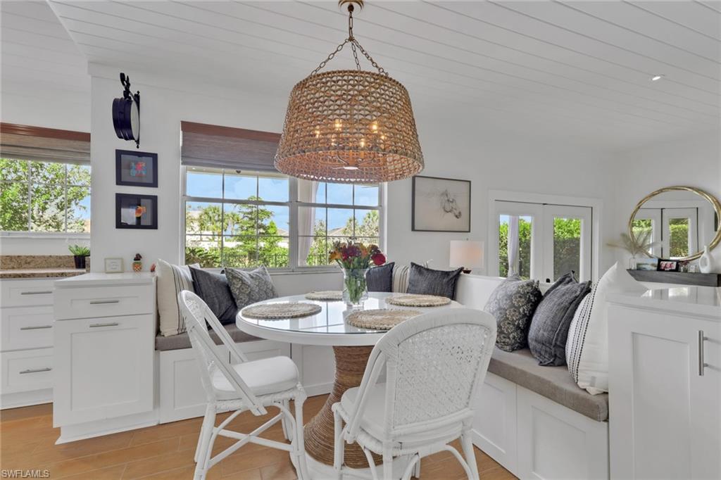 6555 Willow Lake CIR, FORT MYERS