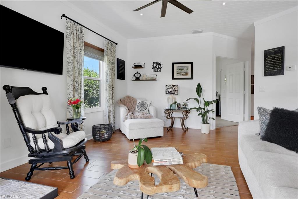 6555 Willow Lake CIR, FORT MYERS