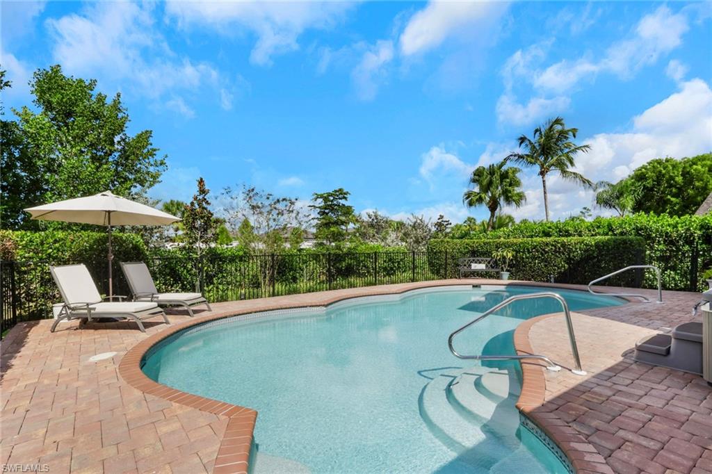 6555 Willow Lake CIR, FORT MYERS