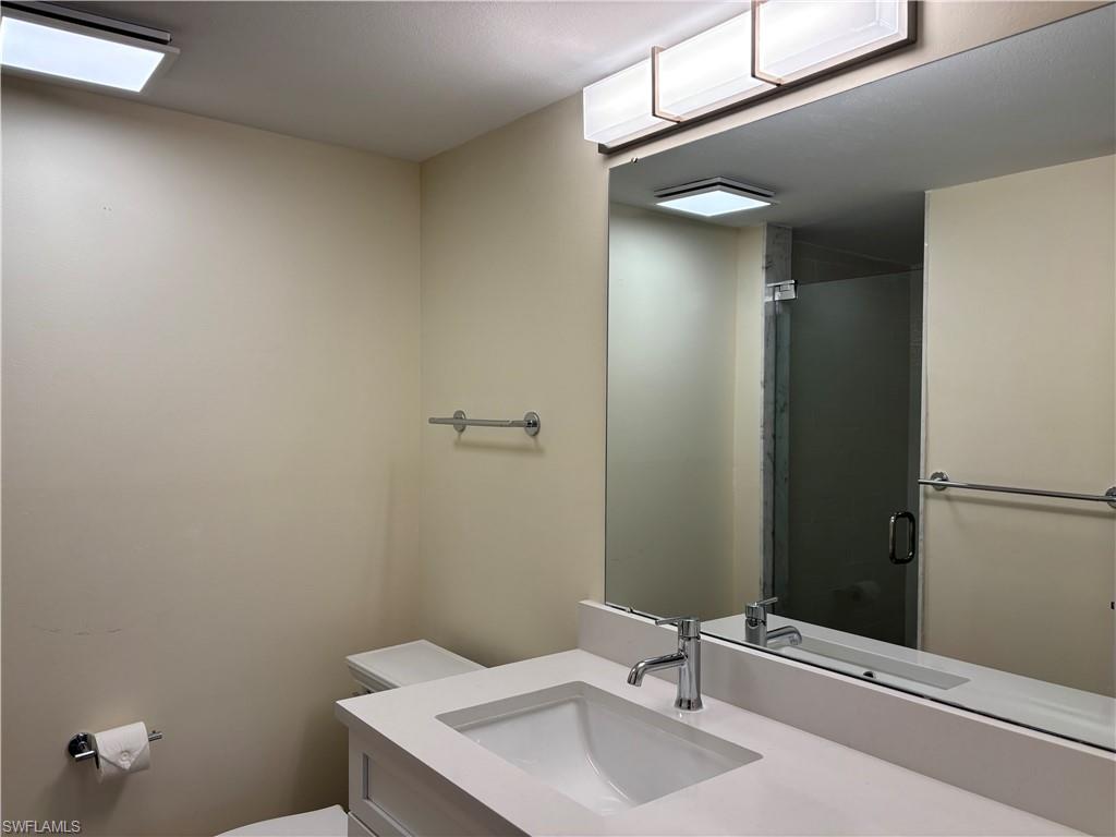 900 8th AVE S # 305, NAPLES Unit: 305