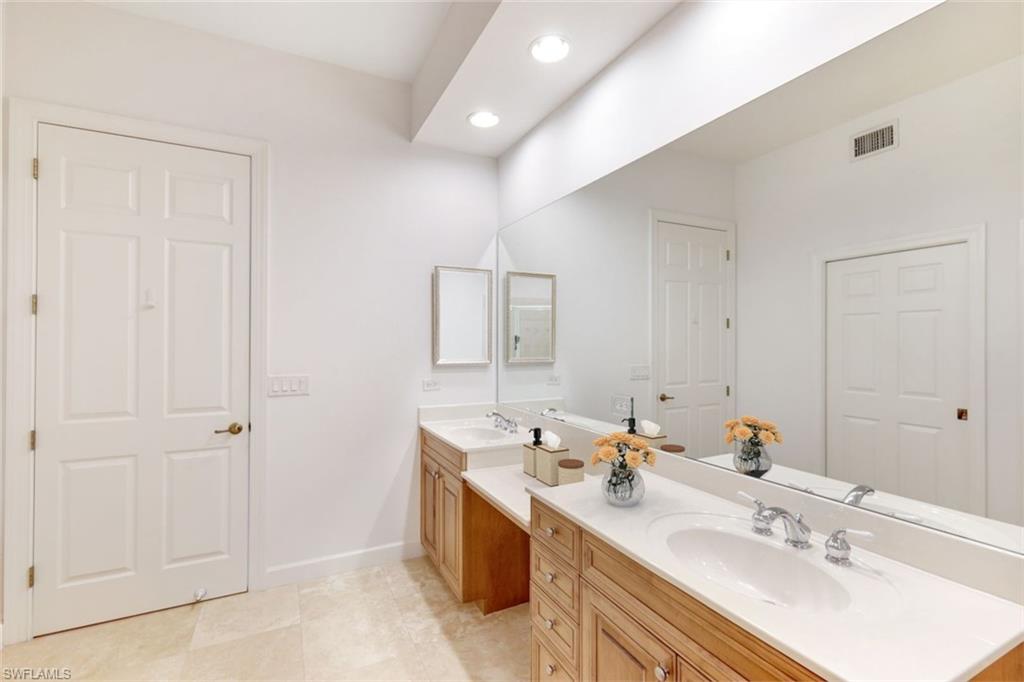 23820 Merano CT # 101, ESTERO Unit: 101