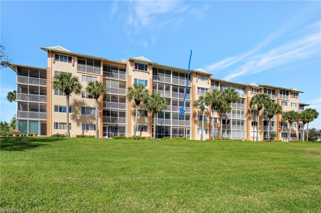 300 Horse Creek DR # 205, NAPLES Unit: 205