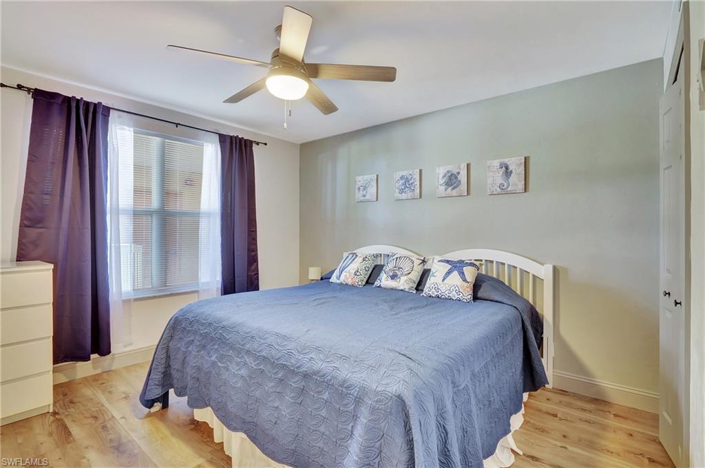 300 Horse Creek DR # 205, NAPLES Unit: 205