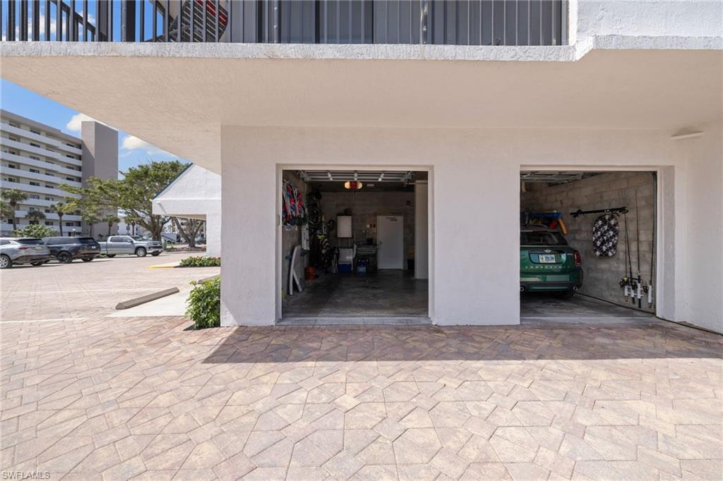 10482 Gulf Shore DR # 261, NAPLES Unit: 261