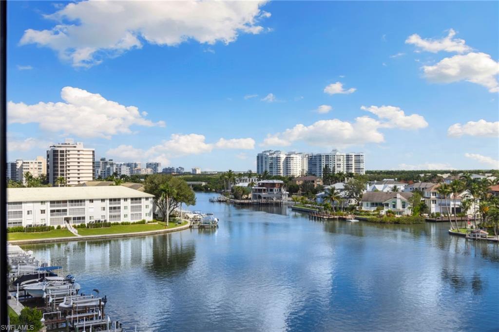 10482 Gulf Shore DR # 261, NAPLES Unit: 261