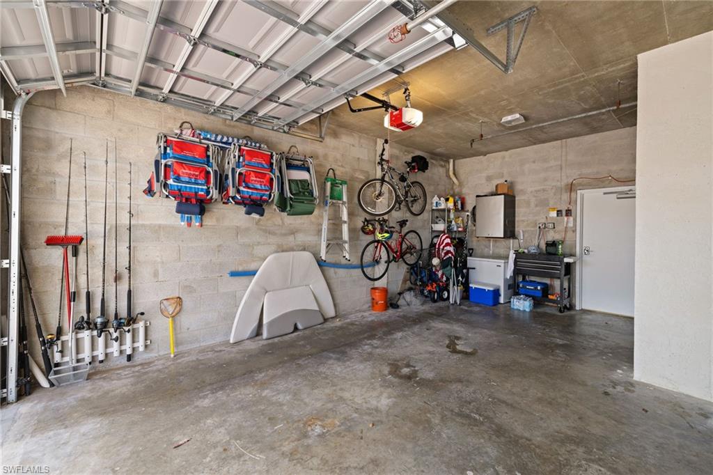 10482 Gulf Shore DR # 261, NAPLES Unit: 261