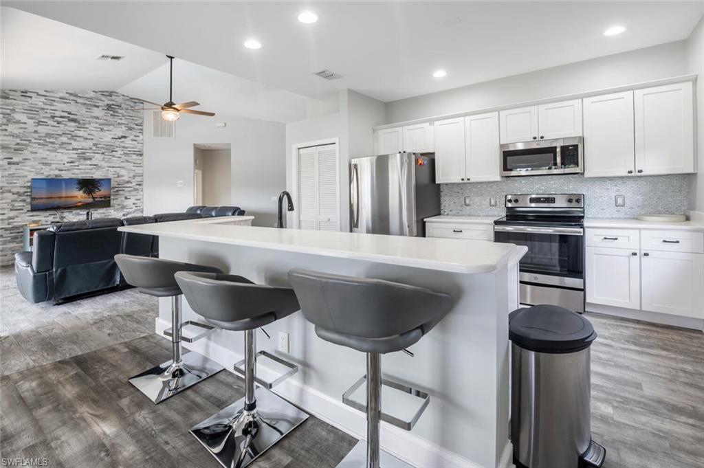 7107 Falcons Glen BLVD, NAPLES