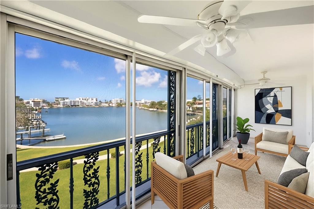 383 Harbour DR # 309