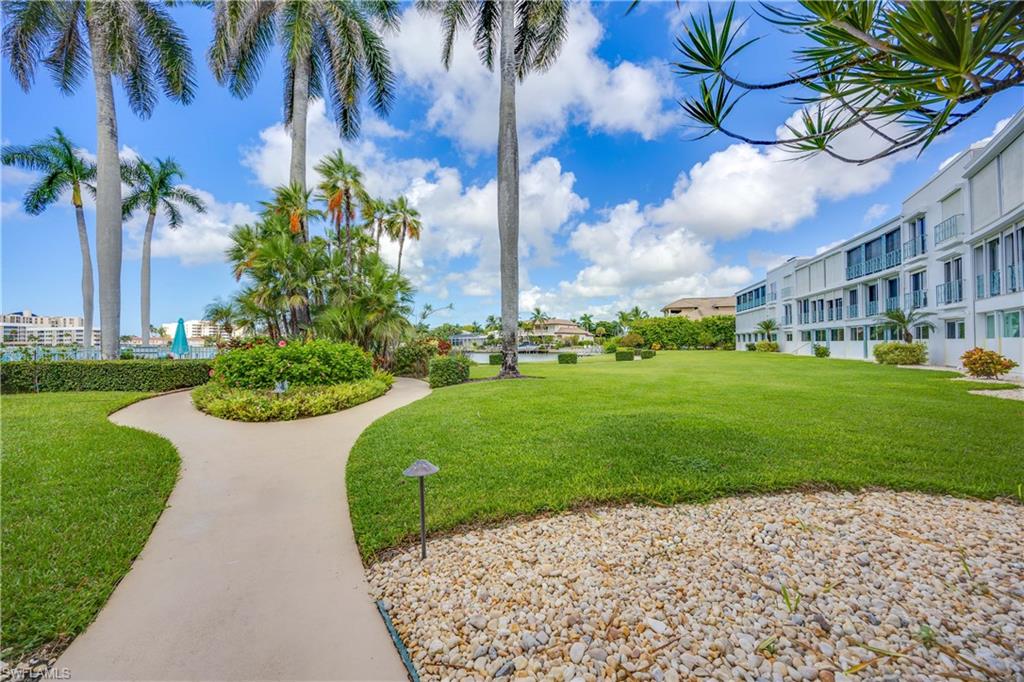 383 Harbour DR # 309