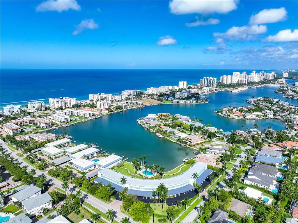 383 Harbour DR # 309