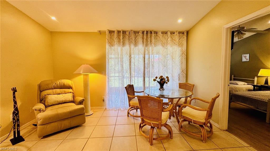 2024 Pine Isle LN # 2024, NAPLES Unit: 2024