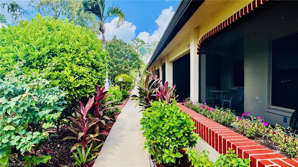 2024 Pine Isle LN # 2024, NAPLES Unit: 2024