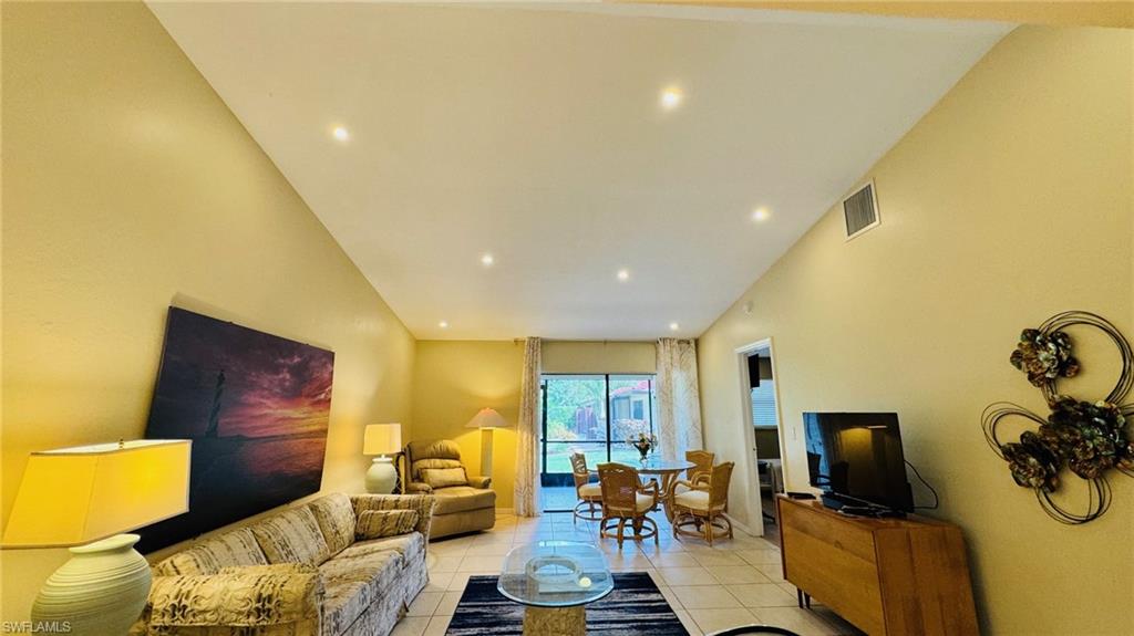 2024 Pine Isle LN # 2024, NAPLES Unit: 2024