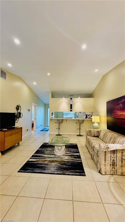 2024 Pine Isle LN # 2024, NAPLES Unit: 2024