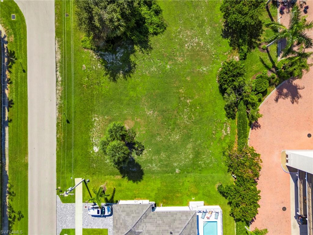 744 Seagrape DR, MARCO ISLAND