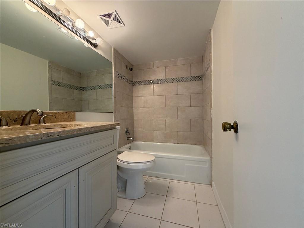 4900 Biscayne DR # 24, NAPLES Unit: 24