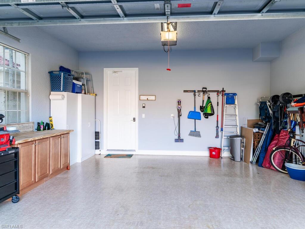 7873 Hawthorne DR # 202, NAPLES Unit: 202